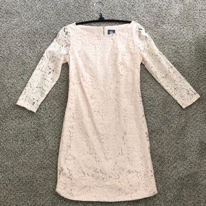 VINCE CAMUTO lace dress